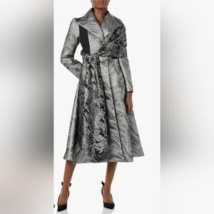 MAKING THE CUT Women's Standard Metallic Jaquard Coat & ScarfSize S new